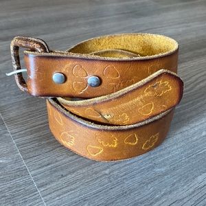 LEATHER Stamped 100%leather buckle belt 37”